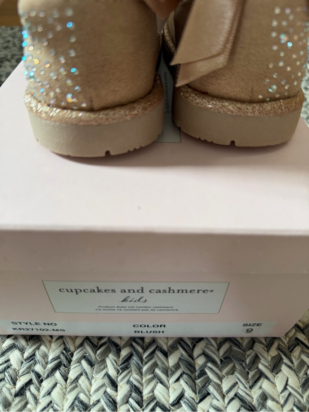 Cupcakes and Cashmere Kids Blush Glitter Fur Boots Toddler Sz 9 NWT - Picture 4 of 5